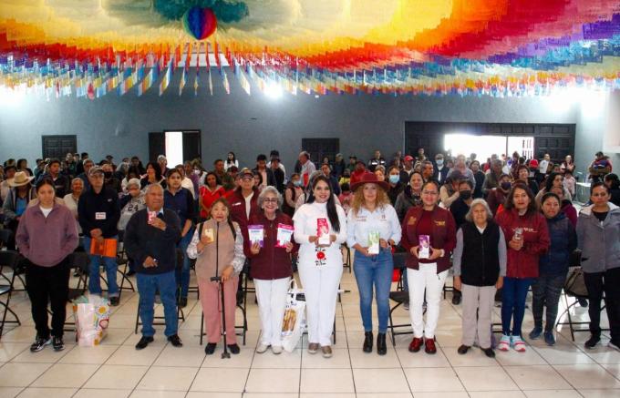 Fortalece Gobierno de San Pedro Cholula el acceso a la nutrición con afiliación al programa “Leche para el Bienestar”