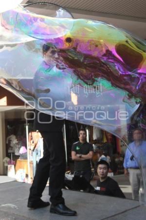 ESPECTACULO GAZILLION BUBBLE SHOW