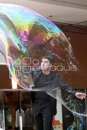 ESPECTACULO GAZILLION BUBBLE SHOW