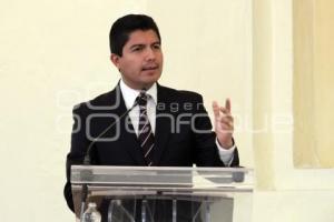 FORTALECIENDO LA GESTIÓN EDUCATIVA