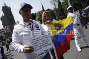 VENEZOLANOS PIDEN PAZ EN SU PAÍS
