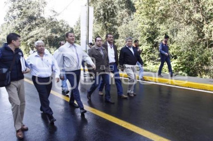 RECONSTRUCCIÓN CARRETERA ZACAPOAXTLA