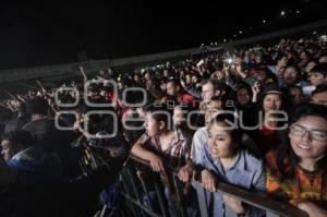 SOMOS AMÉRICA . PANTEÓN ROCOCÓ