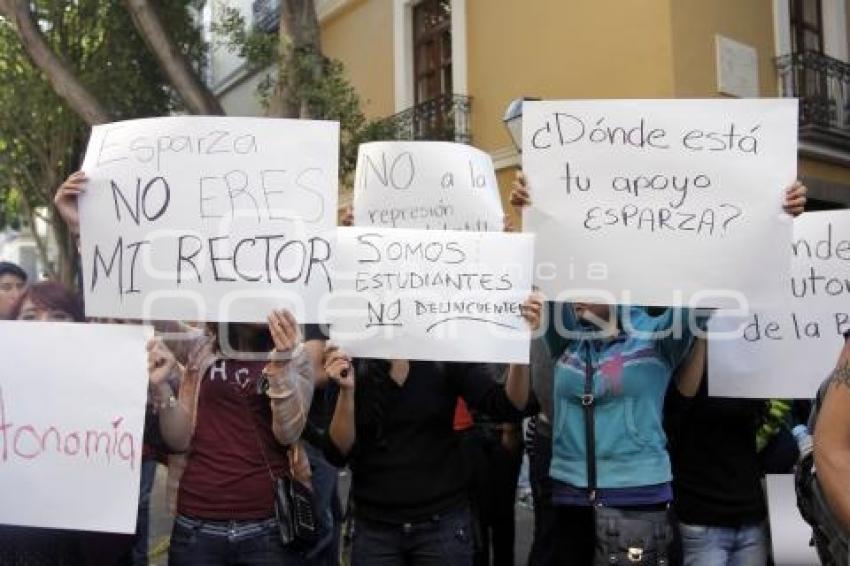 MANIFESTACIÓN DE ESTUDIANTES