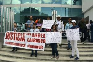 MANIFESTACIÓN FAMILIARES ÁNGEL CARRASCO