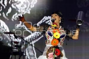 FERIA DE PUEBLA . LILA DOWNS