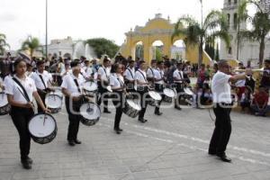 DESFILE 5 DE MAYO . ACATLÁN