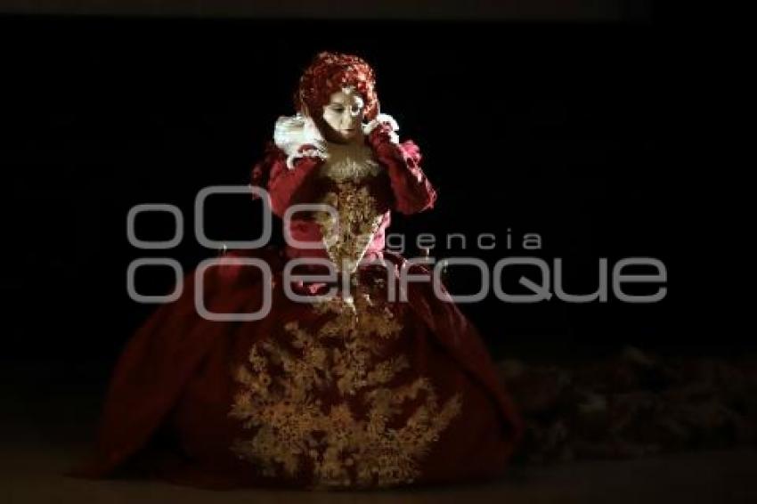 FESTIVAL 5 DE MAYO . REINA Y MUJER