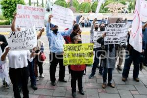 TLAXCALA . MANIFESTACIÓN EN CONGRESO 