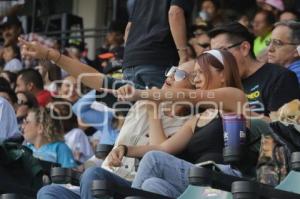 BÉISBOL . PERICOS VS BRAVOS DE LEÓN