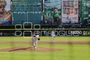 BÉISBOL . PERICOS VS BRAVOS DE LEÓN