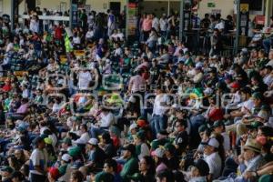 BÉISBOL . PERICOS VS BRAVOS DE LEÓN