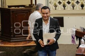 SESIÓN PÚBLICA ORDINARIA . CONGRESO