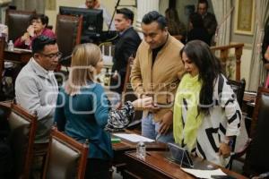 CONGRESO . SESIÓN PÚBLICA