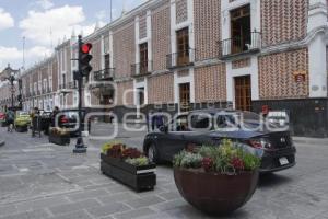 ESTACIONAMIENTO . 3 ORIENTE