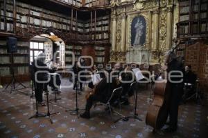 CONCIERTO . LUZ DE LAS VELAS