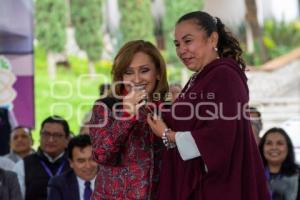 TLAXCALA . ENTREGA AUTOS SINDICATOS