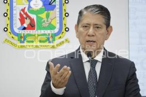 GILBERTO HIGUERA BERNAL