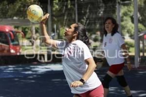 MES DEL ABUELO . CACHIBOL
