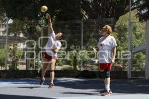 MES DEL ABUELO . CACHIBOL