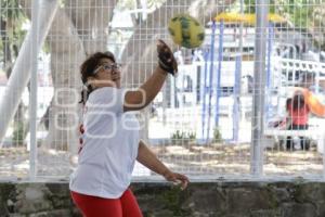 MES DEL ABUELO . CACHIBOL