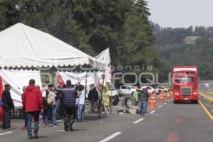 BLOQUEO AUTOPISTA