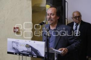 EXPOSICIÓN . EL ROSTRO DEL AUTOR