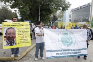 MANIFESTACIÓN . TRABAJADORES HNP