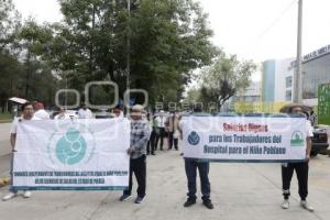 MANIFESTACIÓN . TRABAJADORES HNP