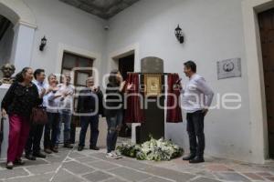 MUSEOS . UNA FAMILIA DE VALIENTES