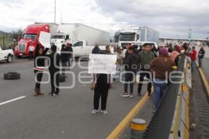 BLOQUEO AUTOPISTA MÉXICO - PUEBLA