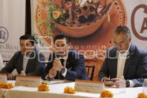 CANIRAC . COMIDA DE MOLE DE CADERAS