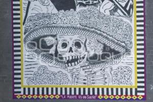 ZÓCALO . ALFOMBRA MONUMENTAL