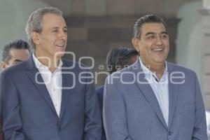 ZÓCALO . ALFOMBRA MONUMENTAL