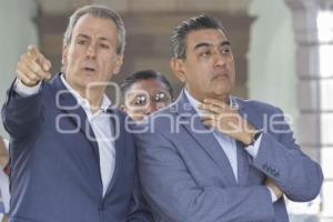 ZÓCALO . ALFOMBRA MONUMENTAL