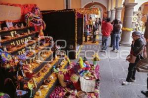 CASA DE CULTURA . OFRENDAS