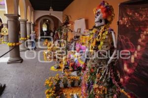 CASA DE CULTURA . OFRENDAS