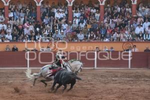 TLAXCALA . CORRIDA DE TOROS
