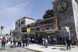 MANIFESTACIÓN . ESTUDIANTES TECNOLÓGICO DE PUEBLA 