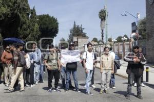 MANIFESTACIÓN . ESTUDIANTES TECNOLÓGICO DE PUEBLA 