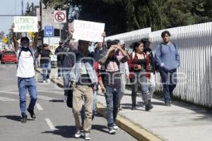 MANIFESTACIÓN . ESTUDIANTES TECNOLÓGICO DE PUEBLA 