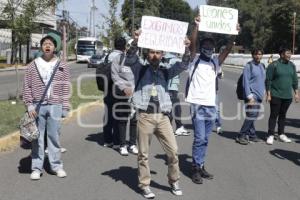 MANIFESTACIÓN . ESTUDIANTES TECNOLÓGICO DE PUEBLA 