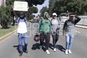 MANIFESTACIÓN . ESTUDIANTES TECNOLÓGICO DE PUEBLA 