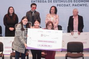 TLAXCALA . ENTREGA ESTÍMULOS PECDAT