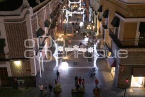 ZÓCALO . ILUMINACIÓN NAVIDEÑA