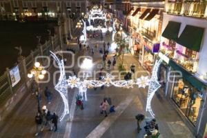 ZÓCALO . ILUMINACIÓN NAVIDEÑA