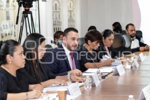 COMPARECENCIA . TRABAJO