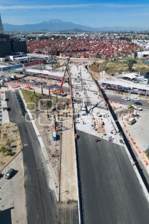 VIADUCTO ELEVADO . CICLOVÍA ATLIXCÁYOTL