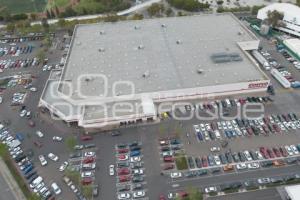 FIESTAS DECEMBRINAS . CENTRO COMERCIAL