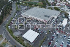 FIESTAS DECEMBRINAS . CENTRO COMERCIAL